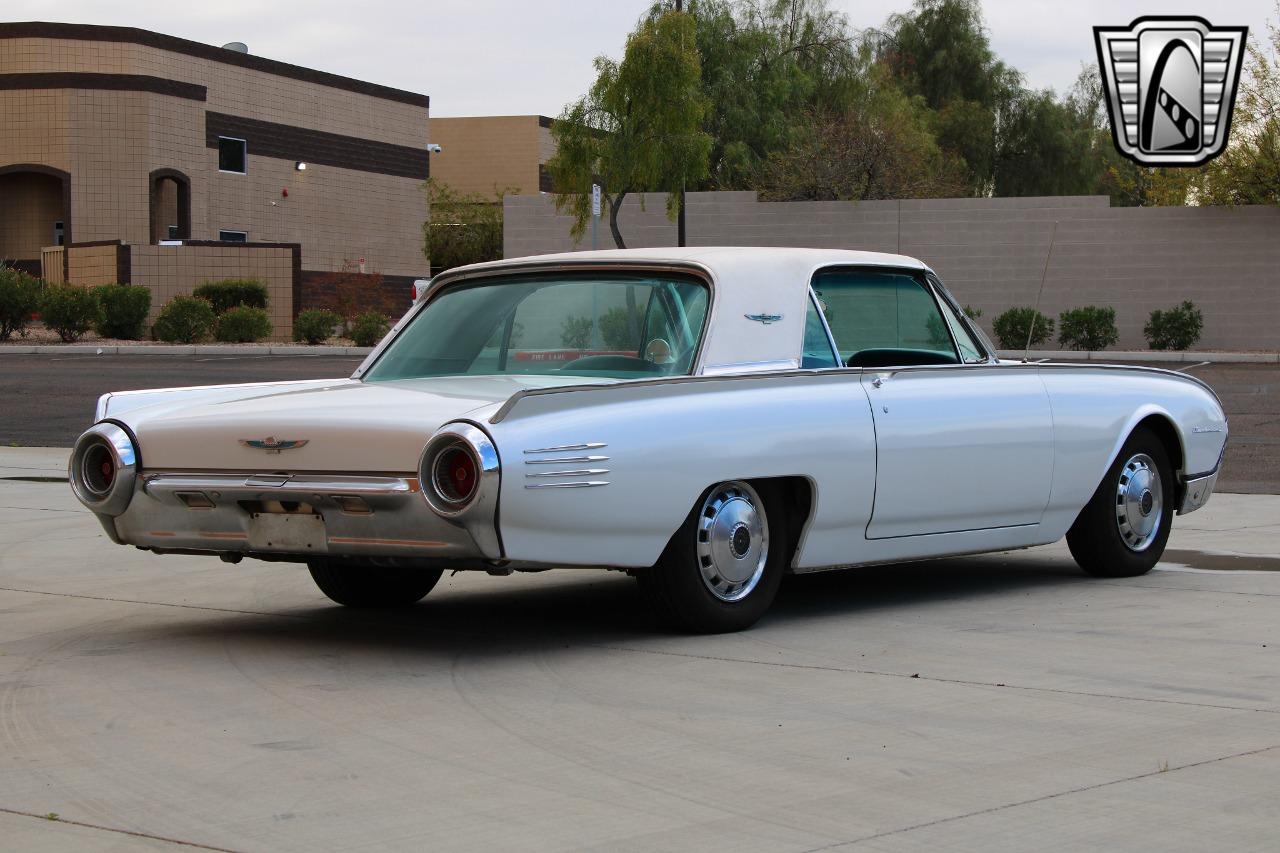 1961 Ford Thunderbird