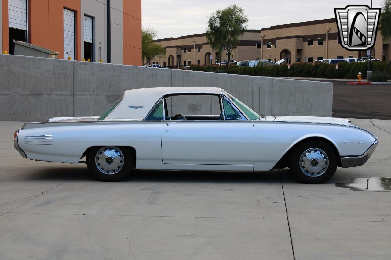 1961 Ford Thunderbird