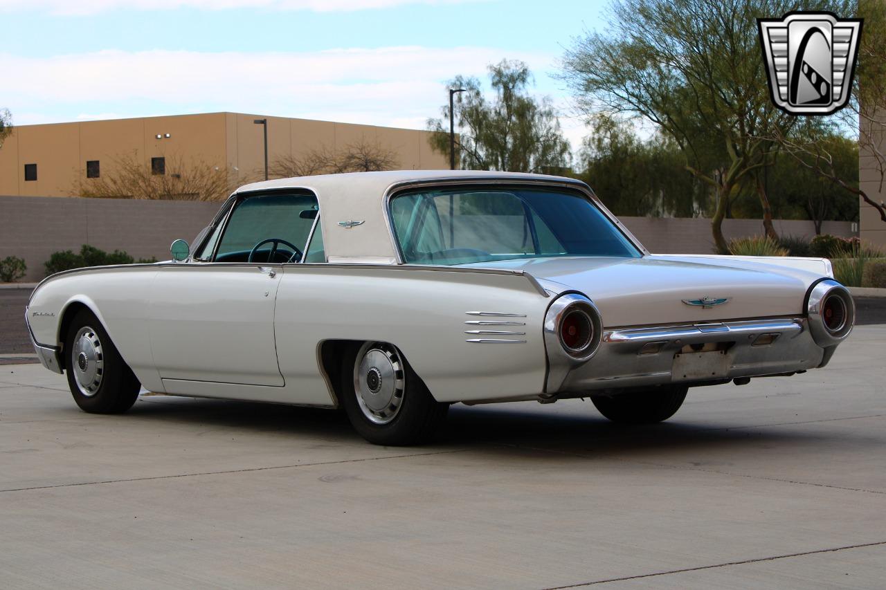 1961 Ford Thunderbird