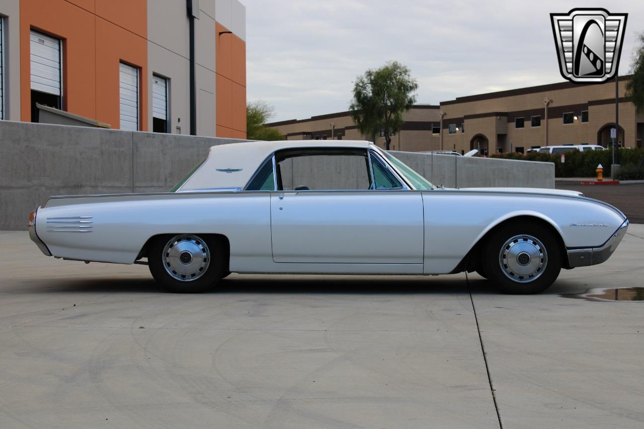 1961 Ford Thunderbird