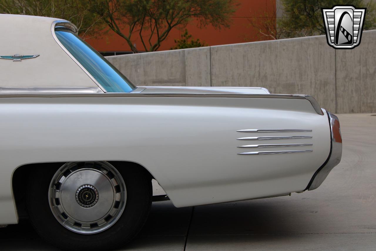 1961 Ford Thunderbird