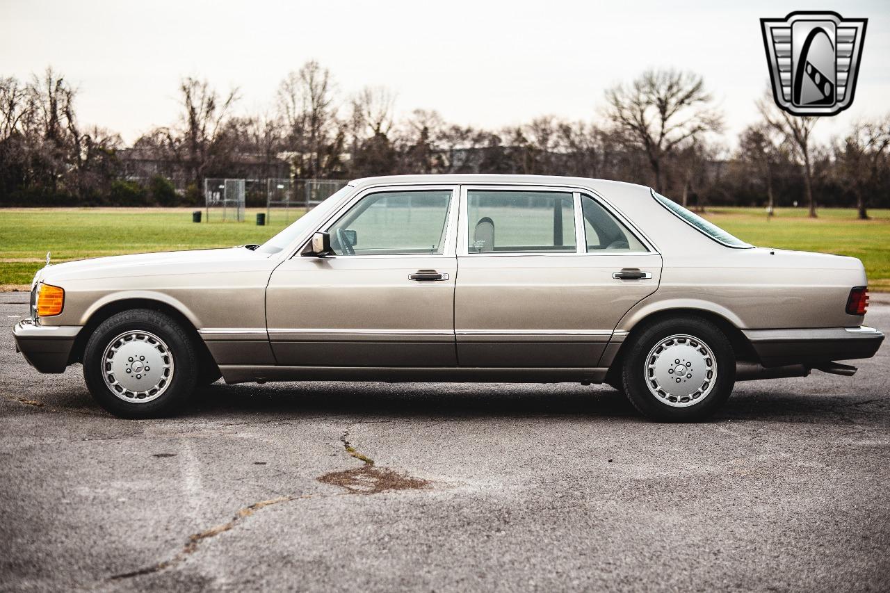 1987 Mercedes - Benz 420SEL