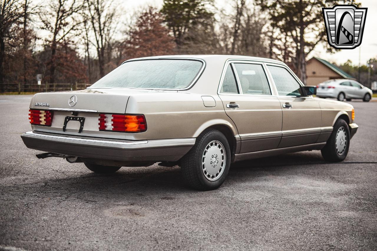 1987 Mercedes - Benz 420SEL