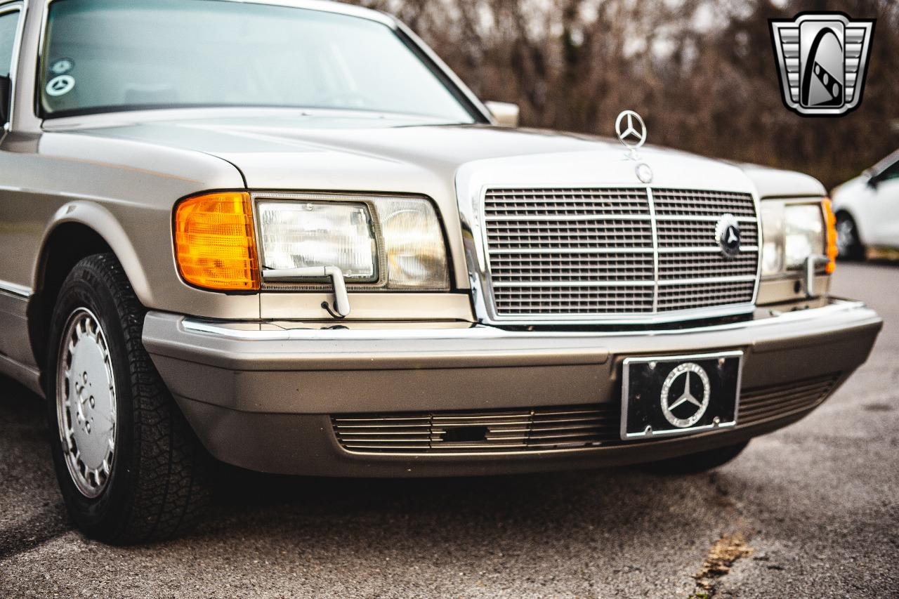 1987 Mercedes - Benz 420SEL