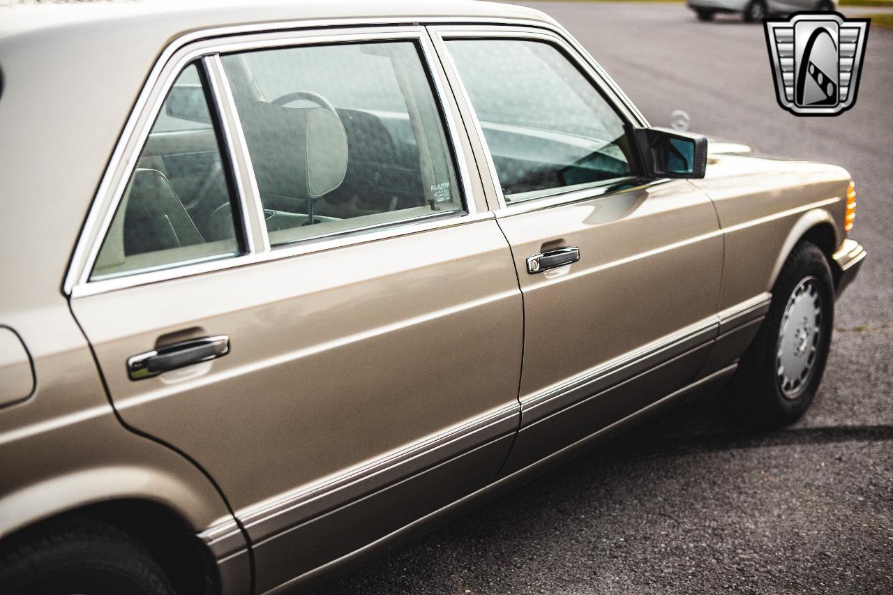 1987 Mercedes - Benz 420SEL