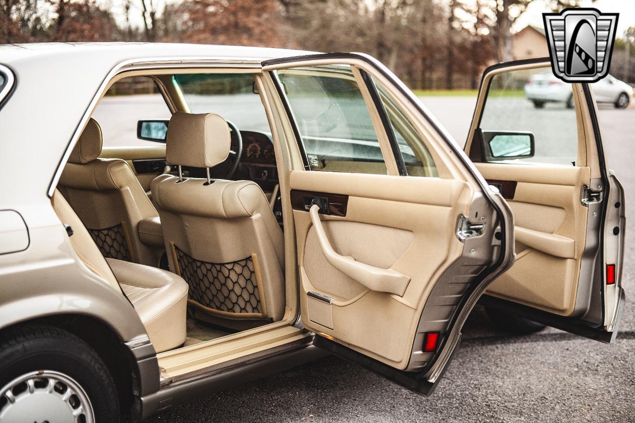 1987 Mercedes - Benz 420SEL