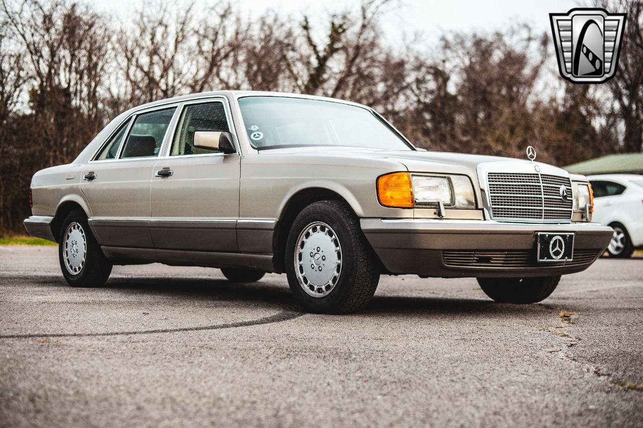 1987 Mercedes - Benz 420SEL