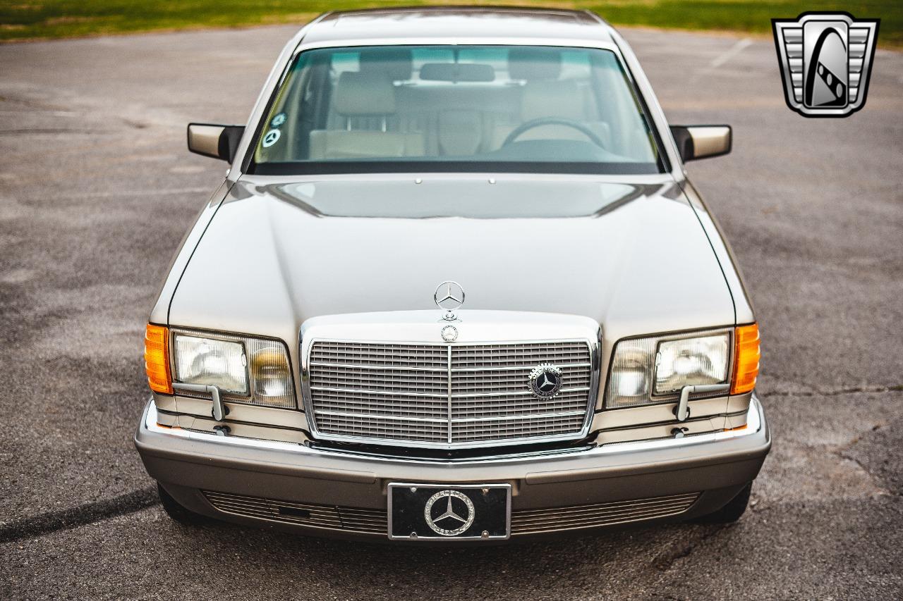 1987 Mercedes - Benz 420SEL