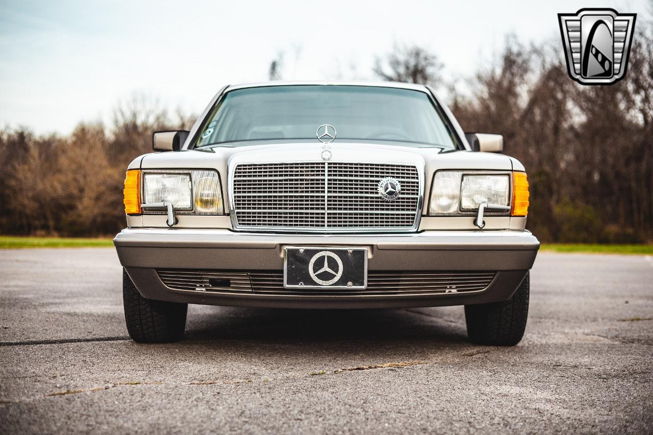 1987 Mercedes - Benz 420SEL