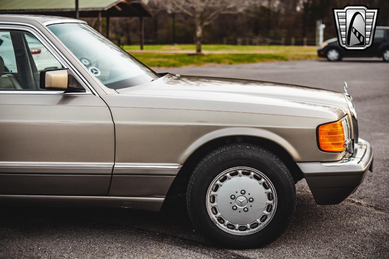 1987 Mercedes - Benz 420SEL