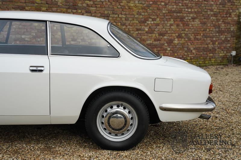 1970 Alfa Romeo GT 1300 Junior Stepnose