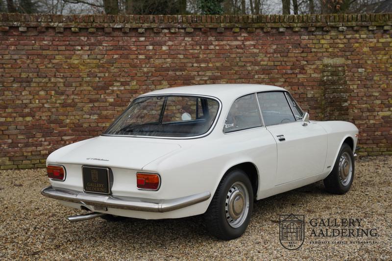 1970 Alfa Romeo GT 1300 Junior Stepnose