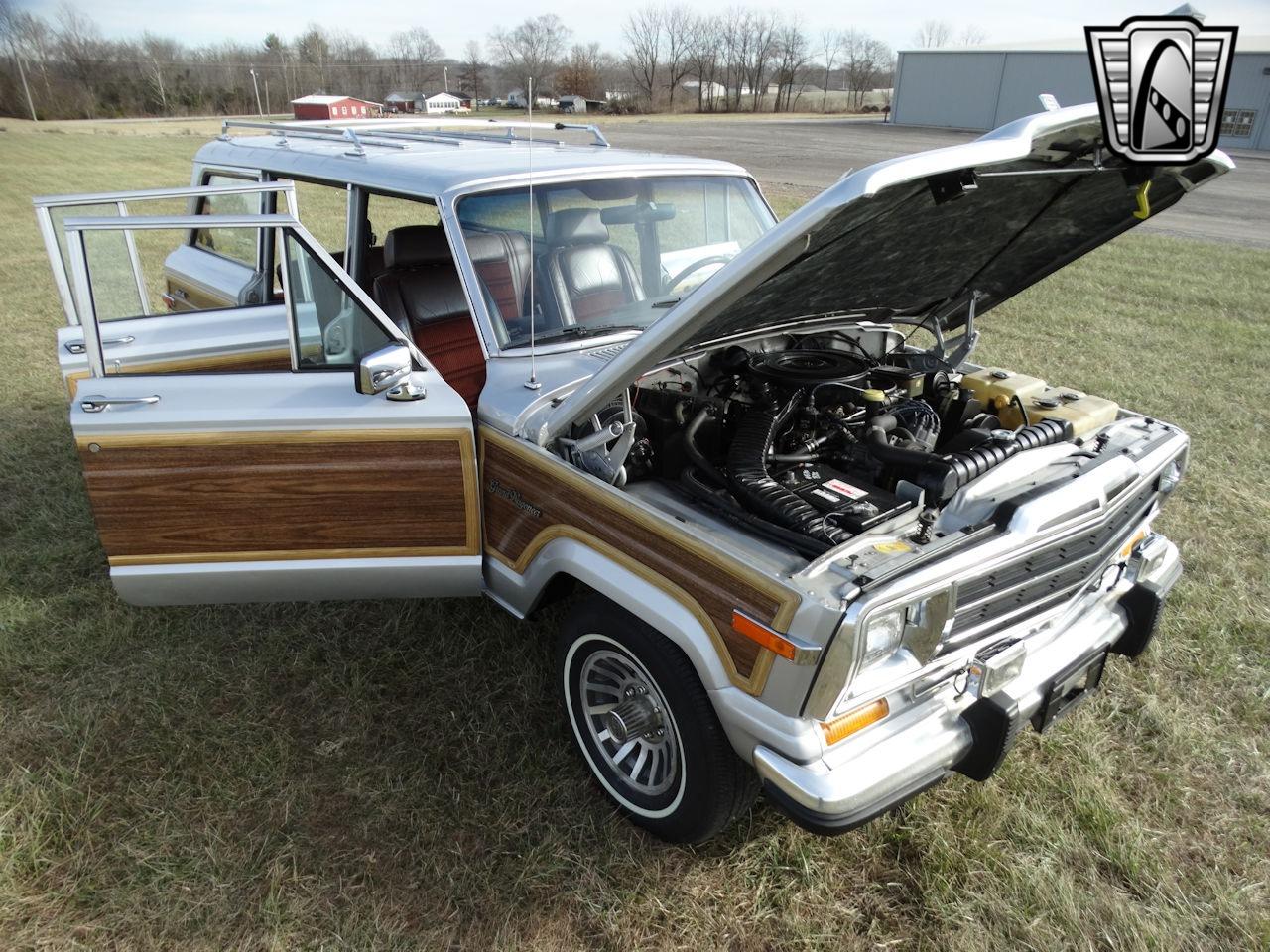 1989 Jeep Grand Wagoneer