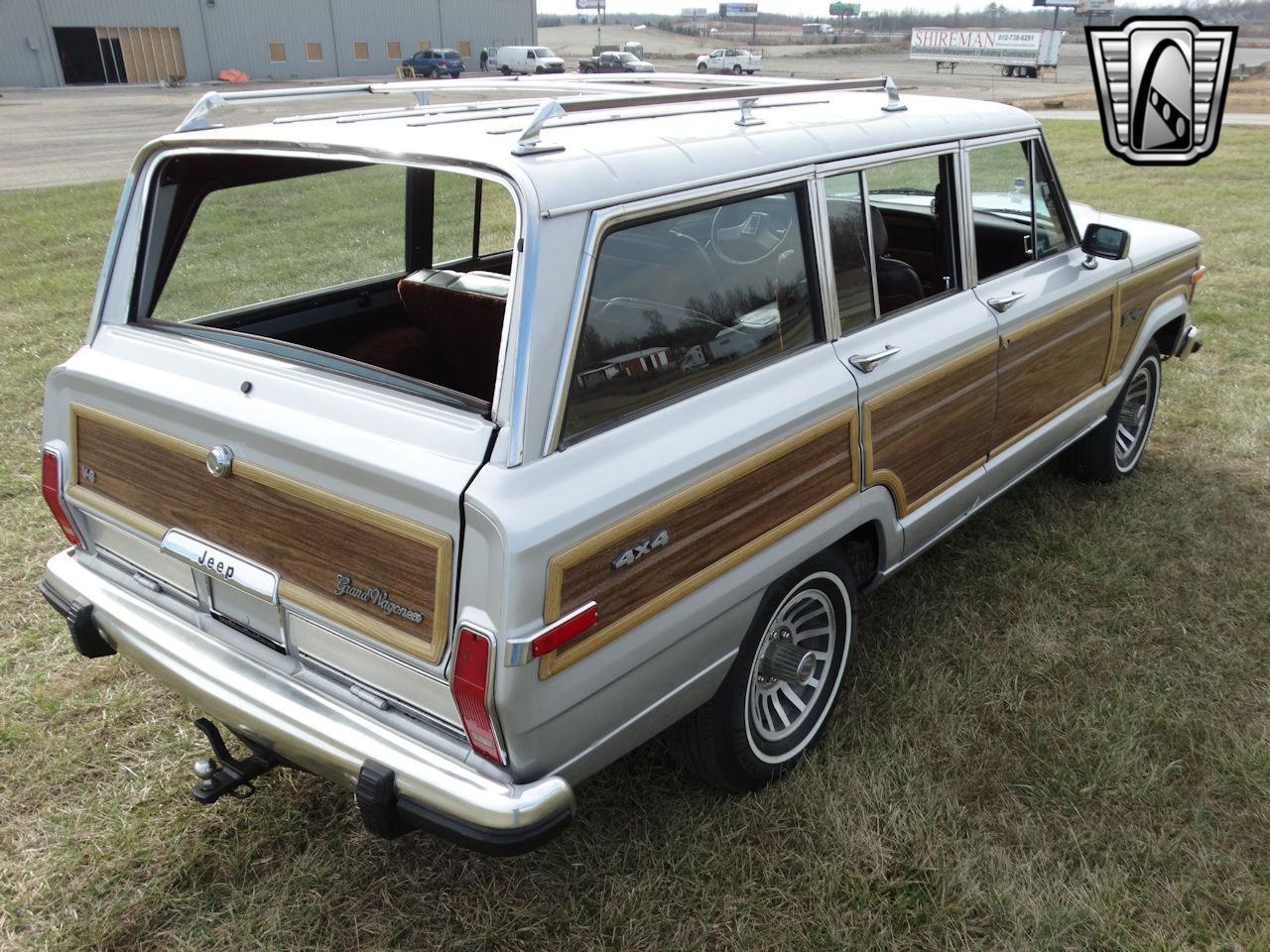 1989 Jeep Grand Wagoneer