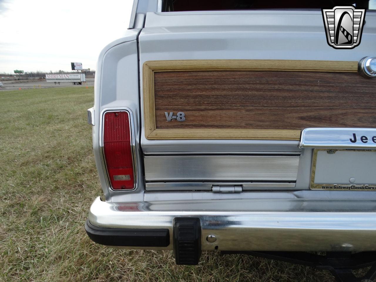 1989 Jeep Grand Wagoneer