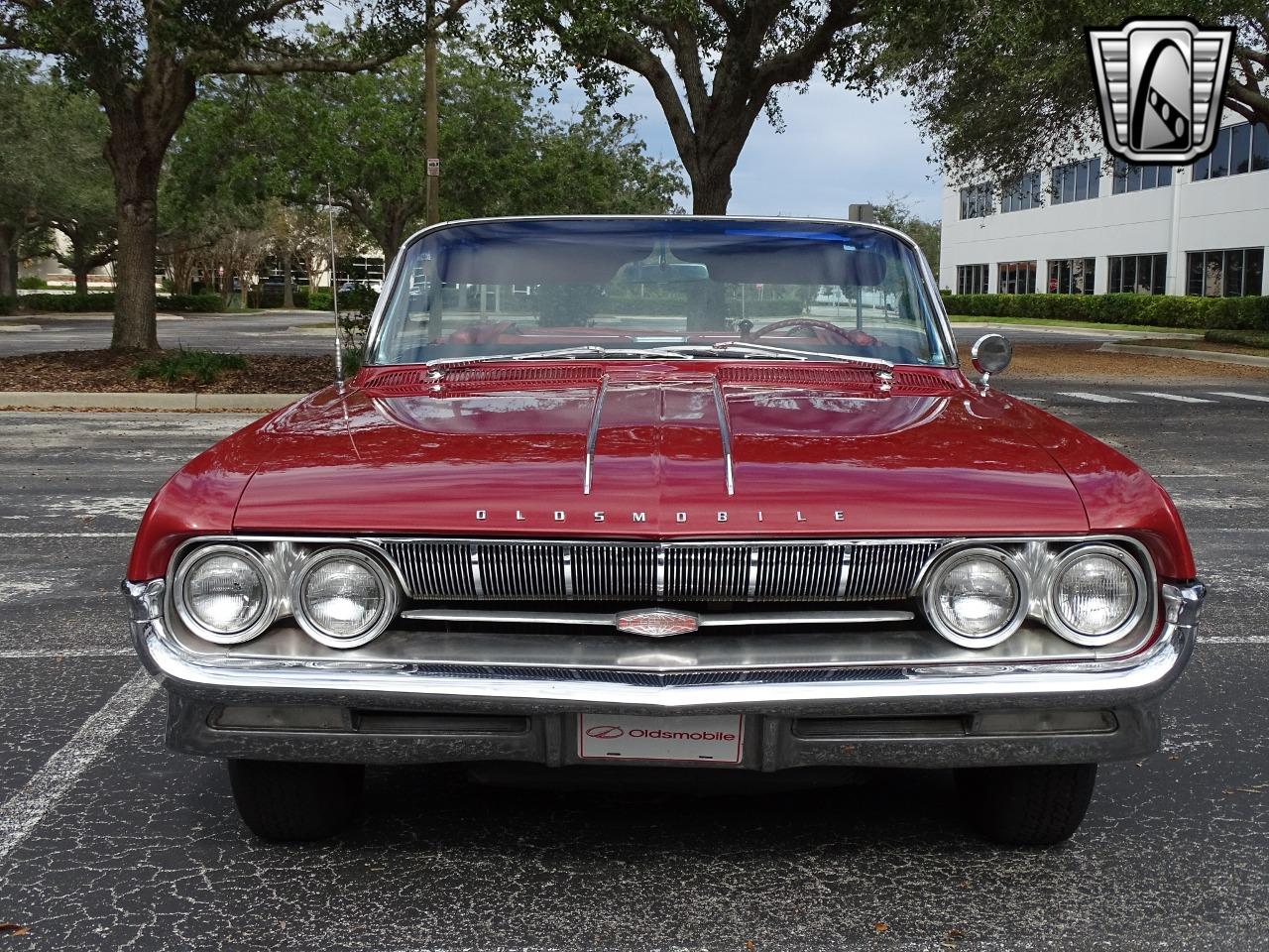 1961 Oldsmobile Starfire