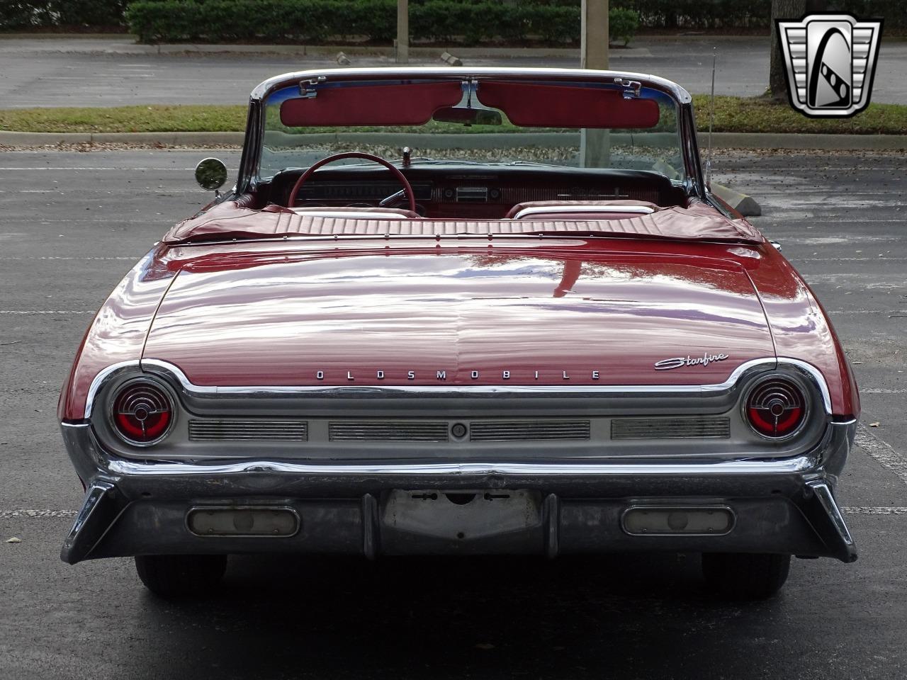 1961 Oldsmobile Starfire