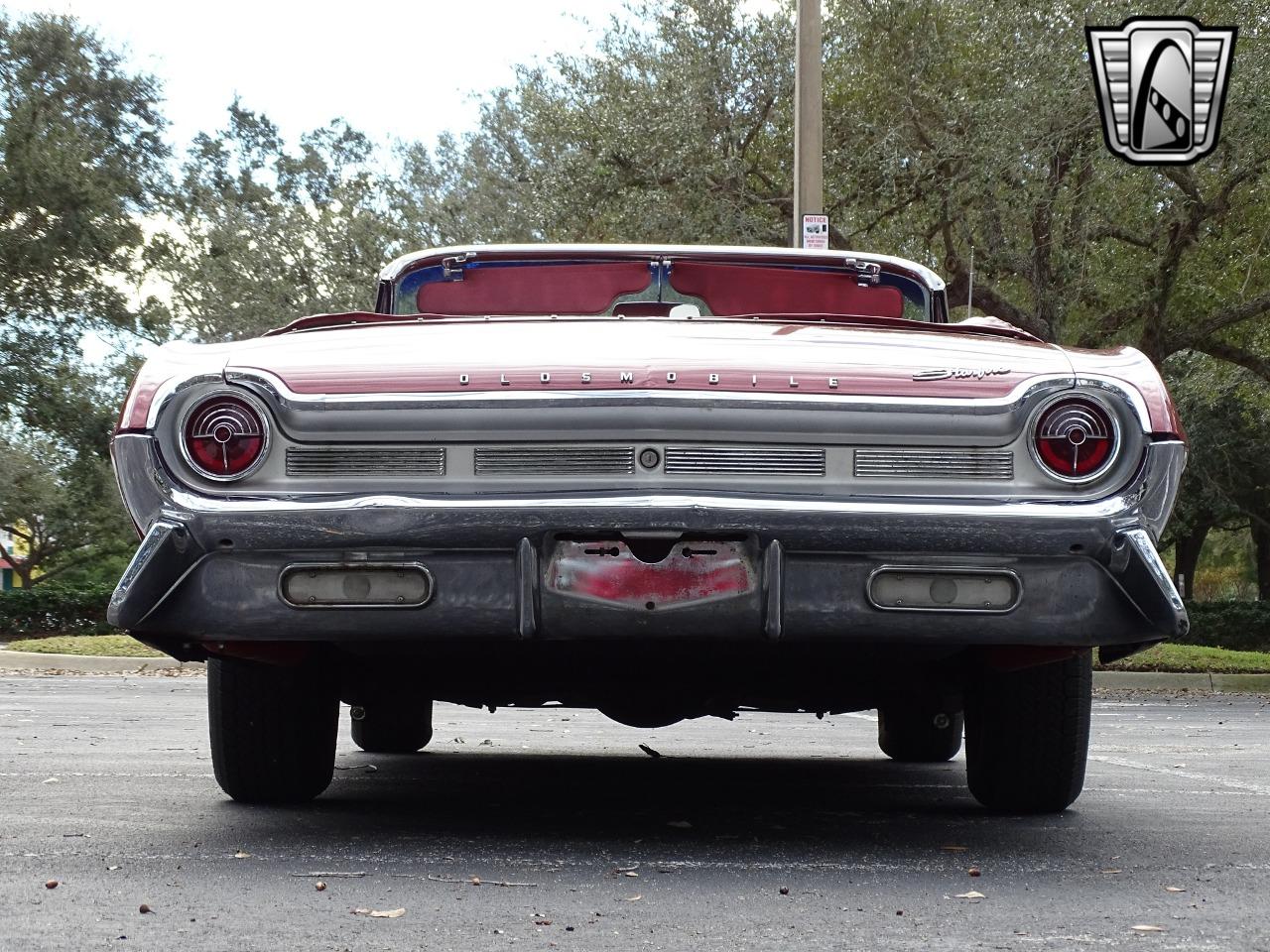 1961 Oldsmobile Starfire