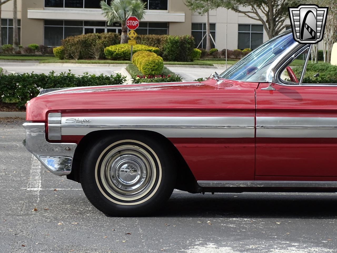 1961 Oldsmobile Starfire