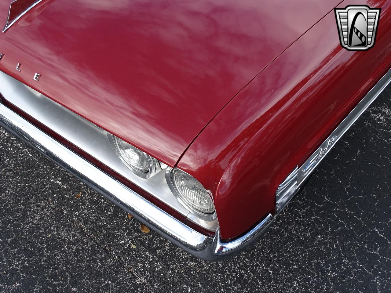 1961 Oldsmobile Starfire