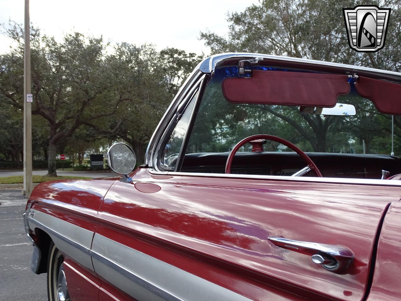 1961 Oldsmobile Starfire