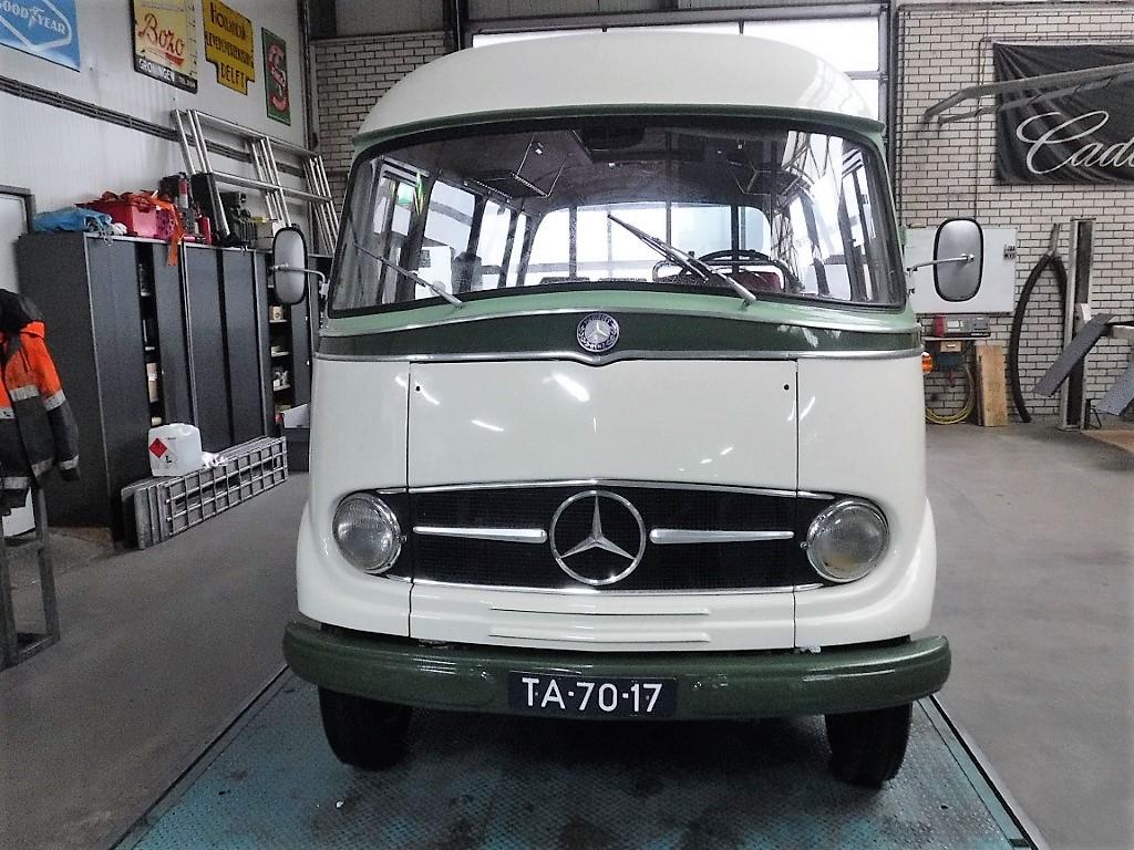 1961 Mercedes - Benz O319 D  BUS