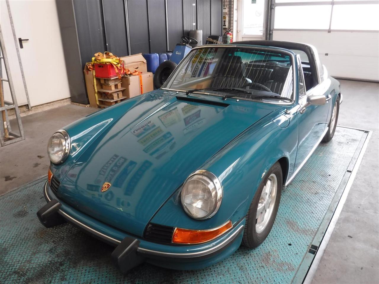 1973 Porsche 911 E Targa blue