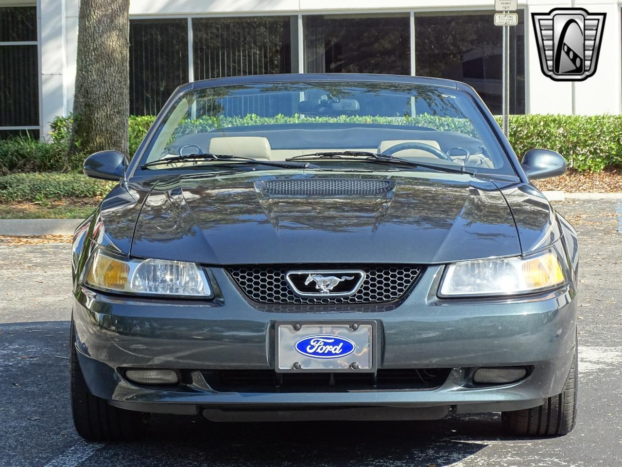 1999 Ford Mustang