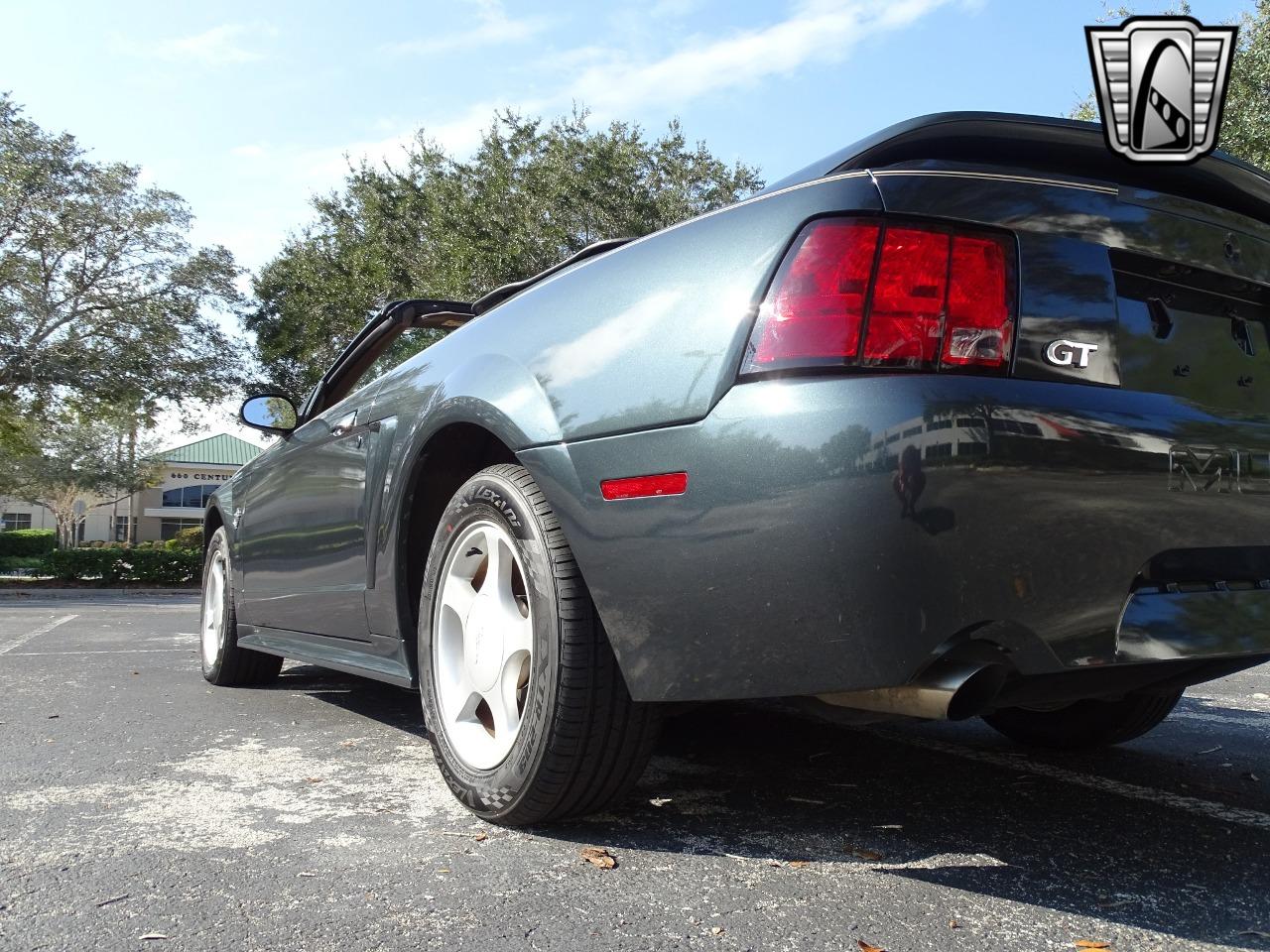 1999 Ford Mustang