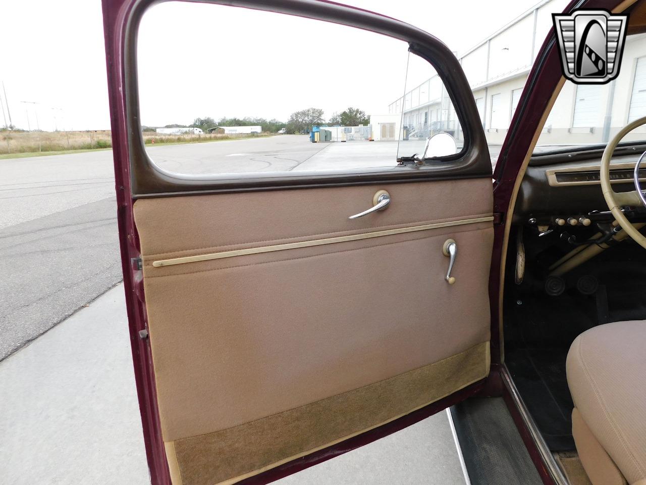 1941 Ford Super Deluxe