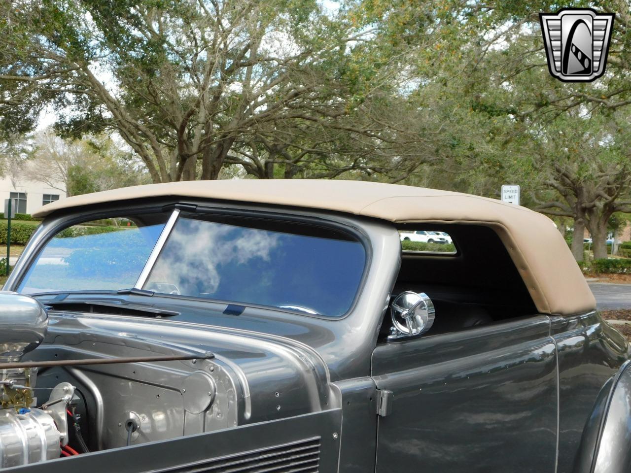 1937 Buick Series 40