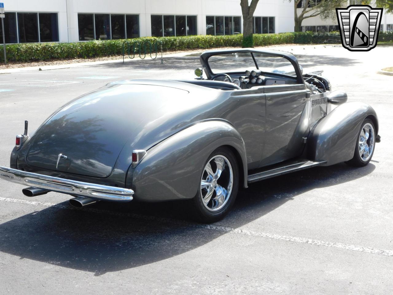 1937 Buick Series 40