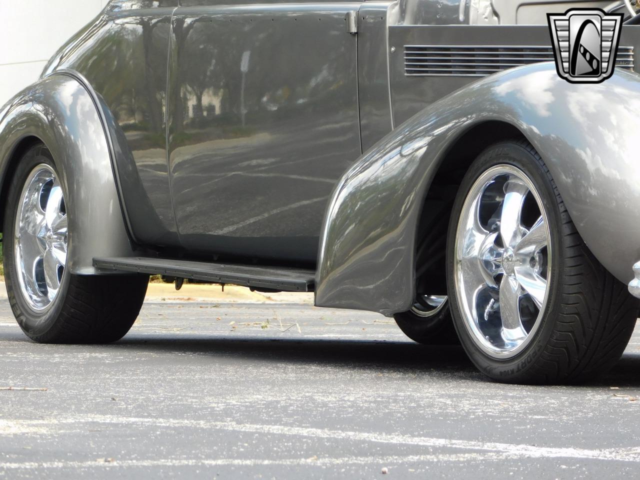 1937 Buick Series 40