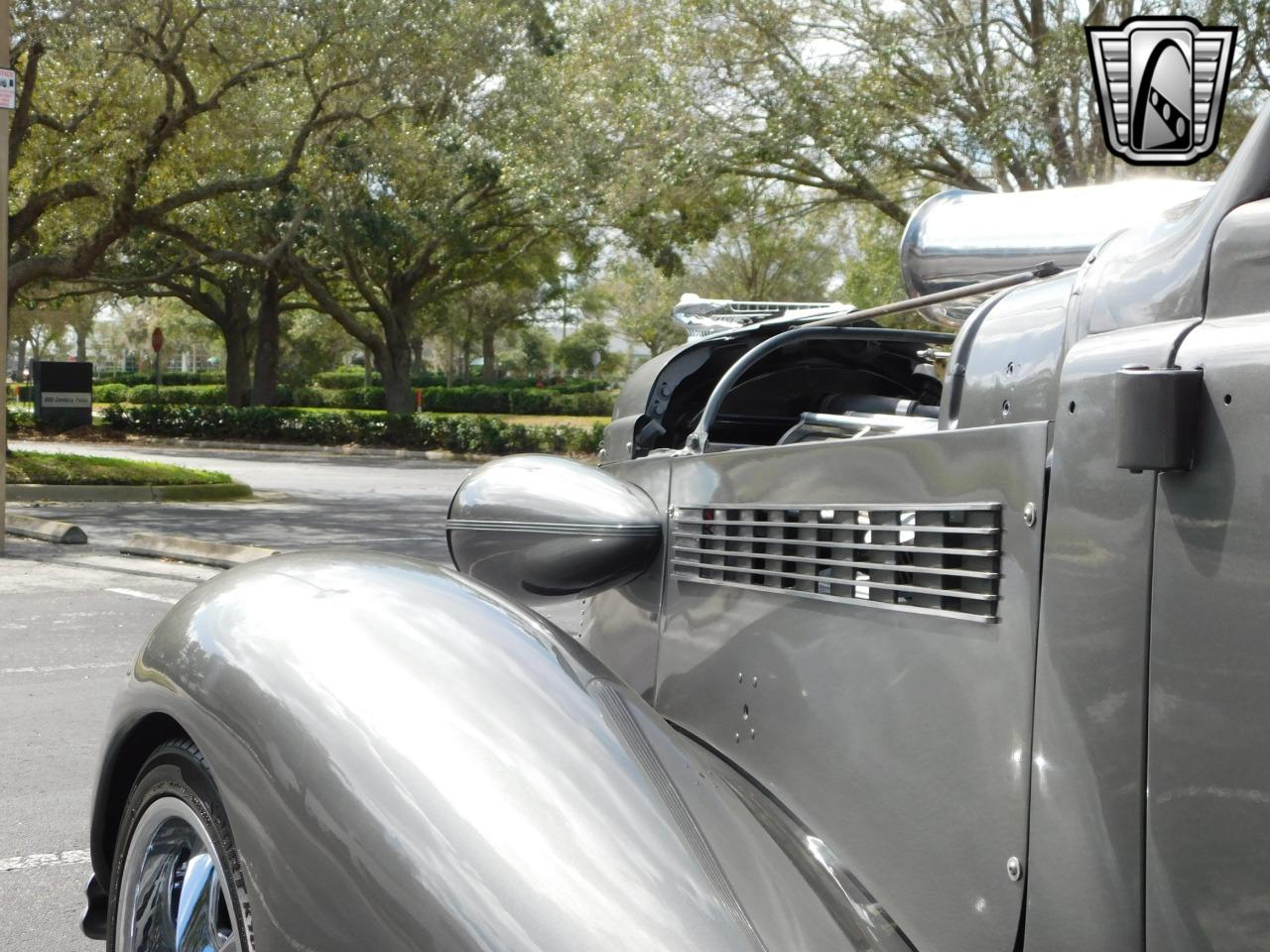 1937 Buick Series 40