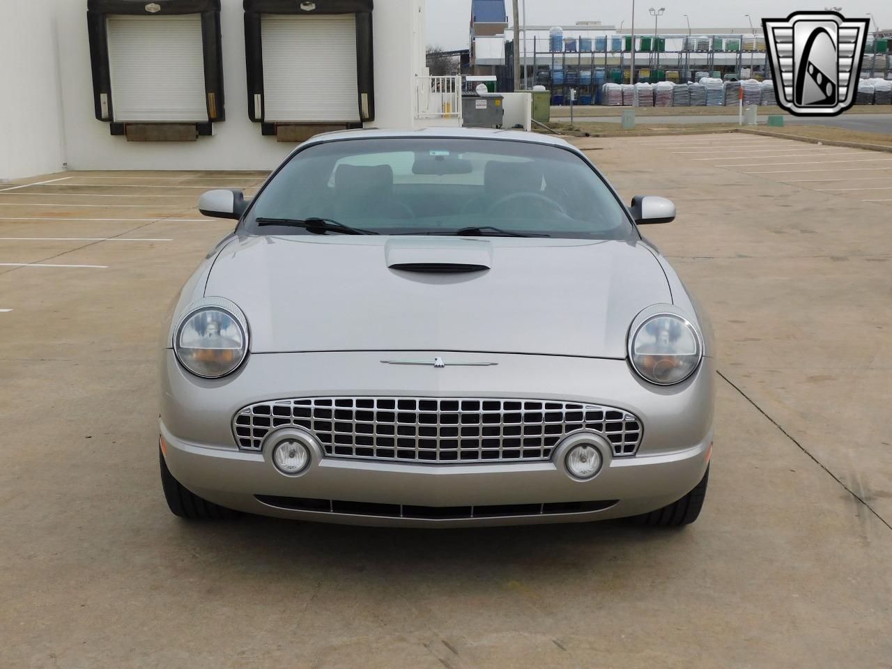 2005 Ford Thunderbird