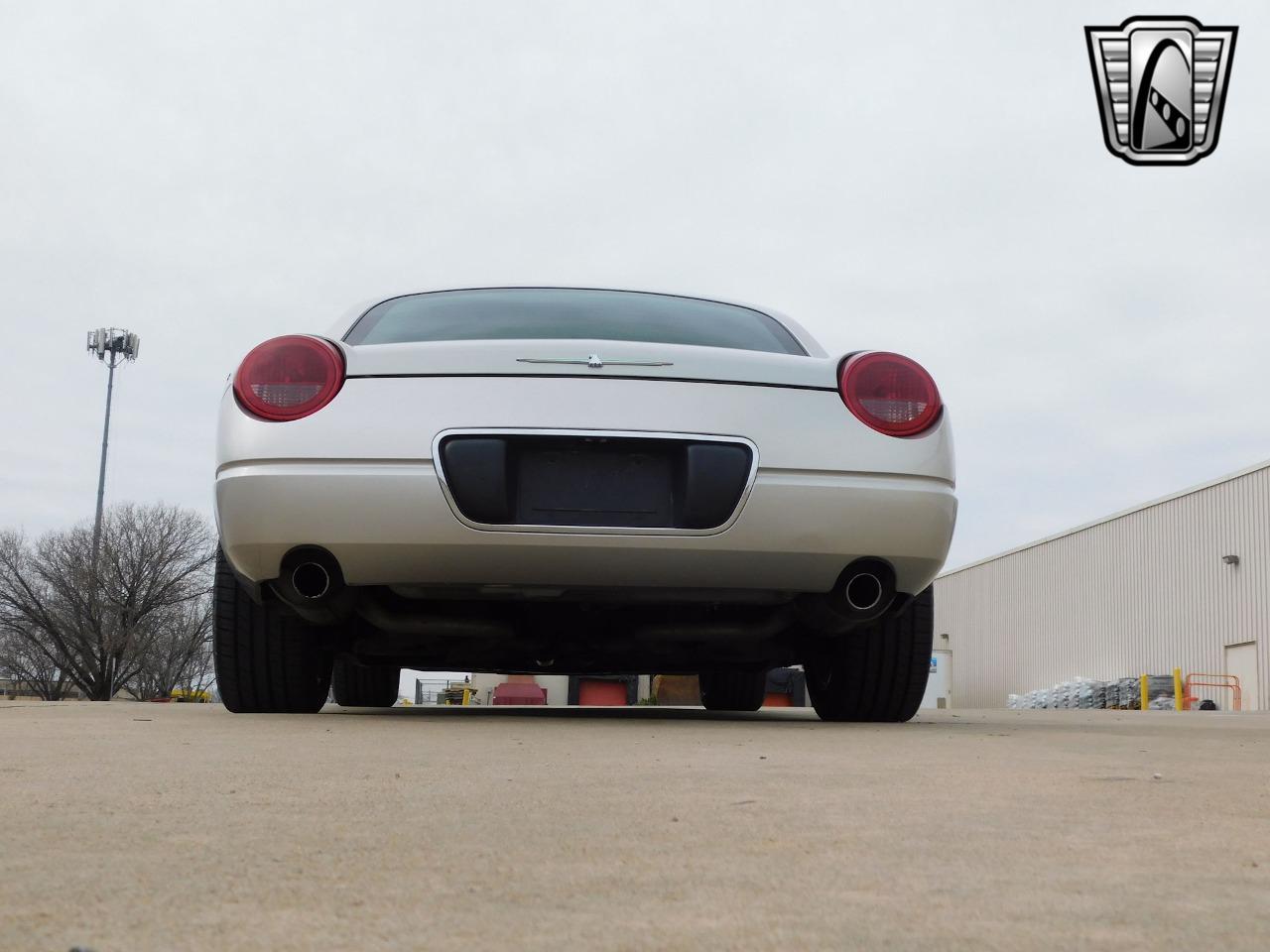 2005 Ford Thunderbird