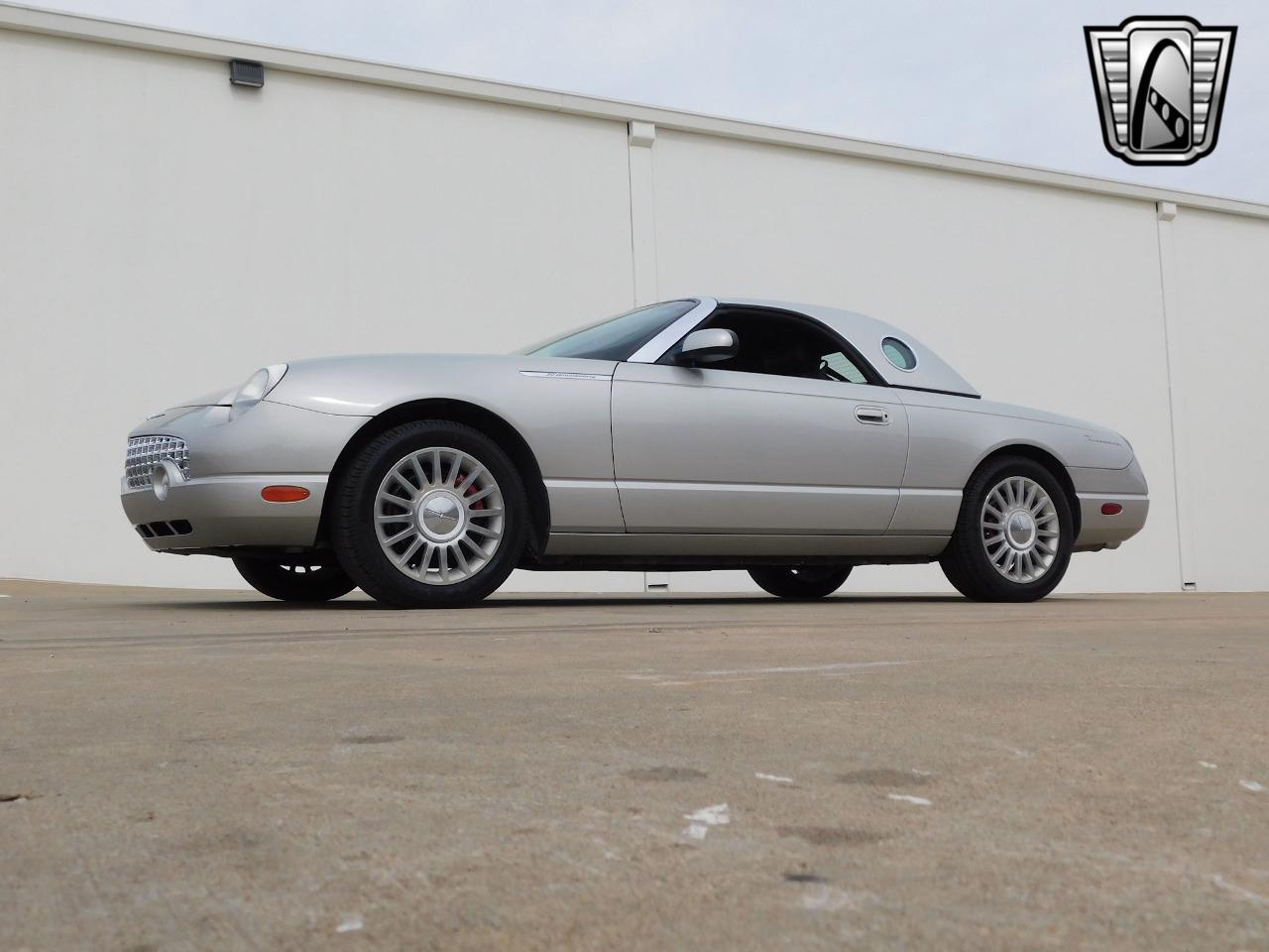 2005 Ford Thunderbird