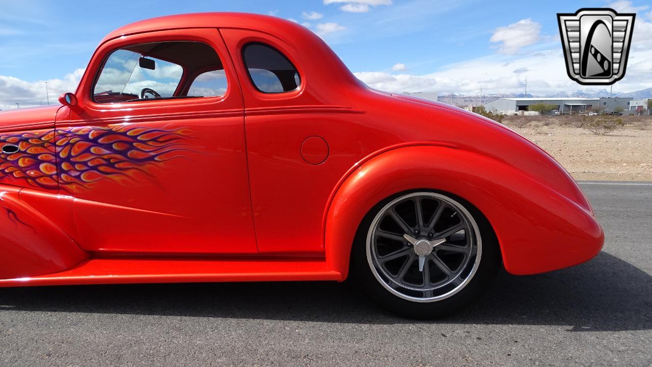 1938 Chevrolet 5 Window