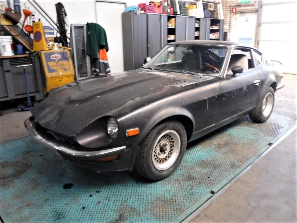 1972 Datsun 240Z &#039;&#039;72 black