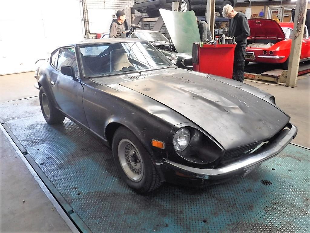 1972 Datsun 240Z &#039;&#039;72 black