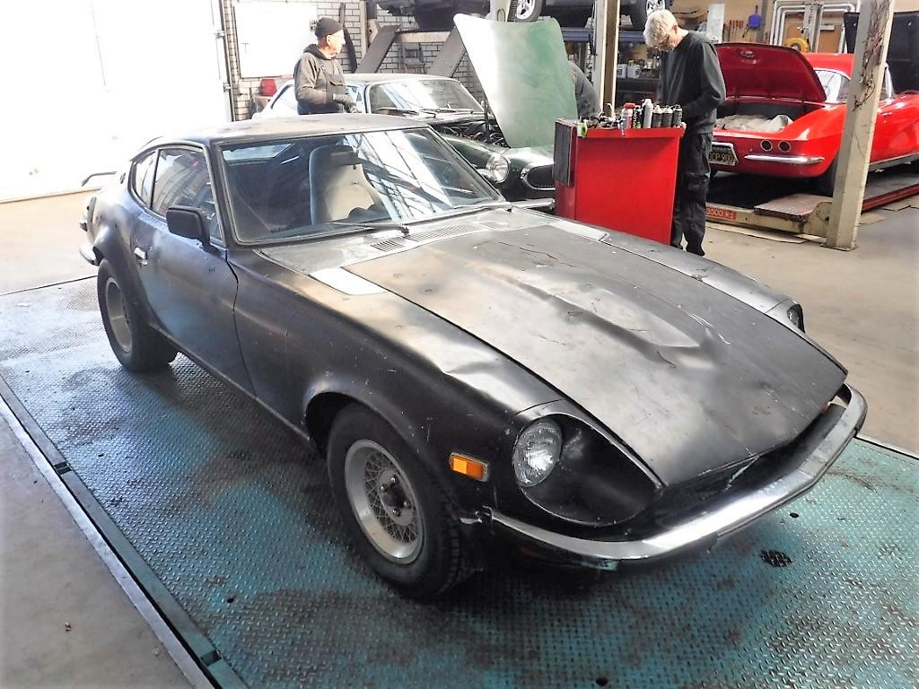 1972 Datsun 240Z &#039;&#039;72 black