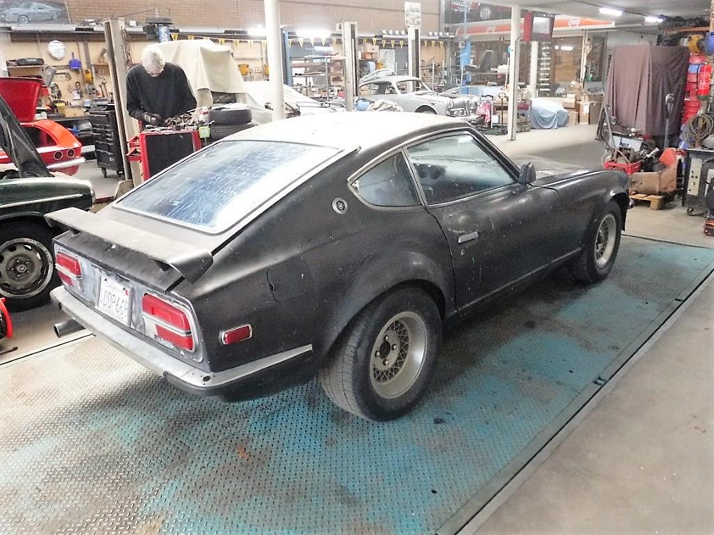 1972 Datsun 240Z &#039;&#039;72 black