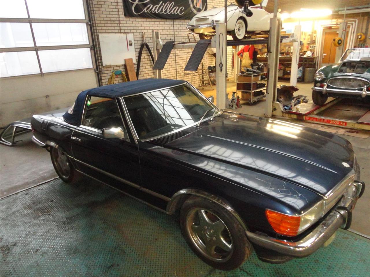 1982 Mercedes - Benz 380SL blue