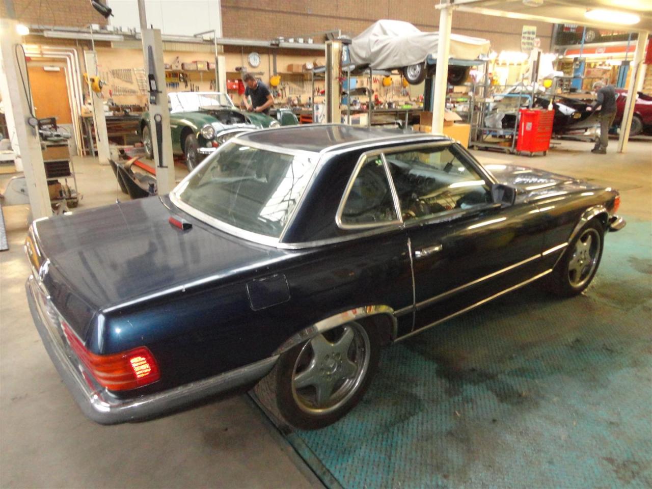 1982 Mercedes - Benz 380SL blue