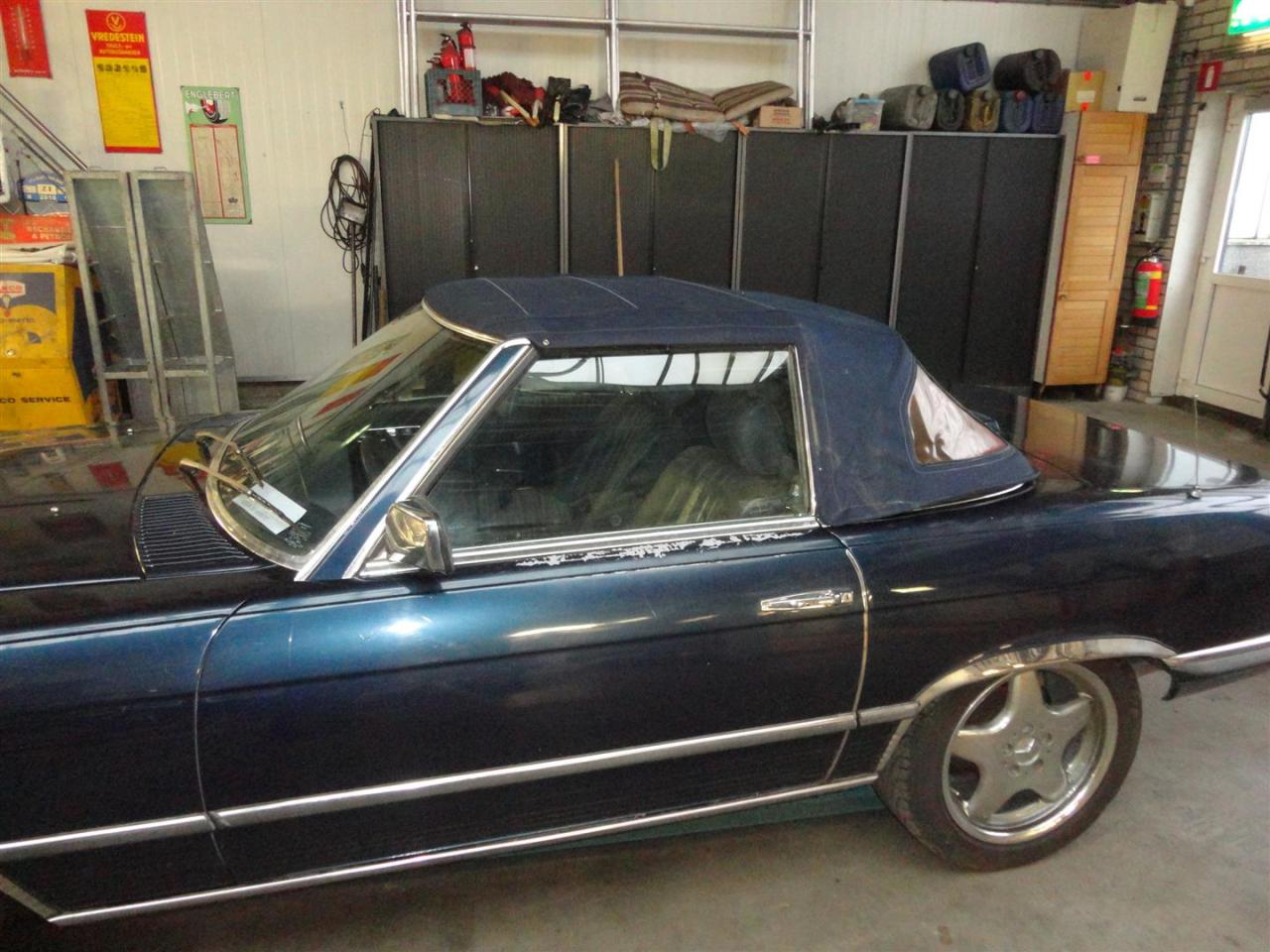 1982 Mercedes - Benz 380SL blue