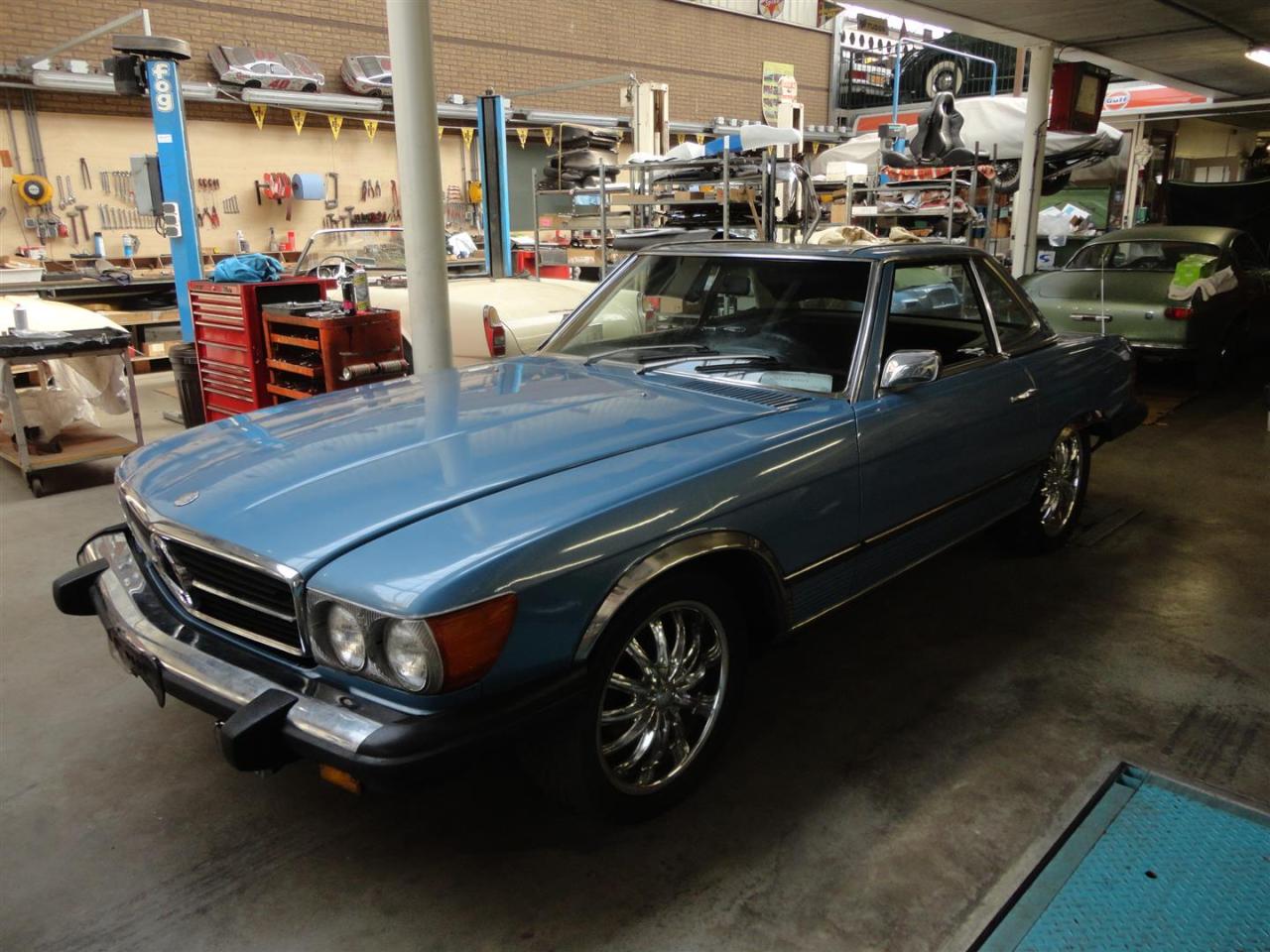 1975 Mercedes - Benz 450 SL W107 blue