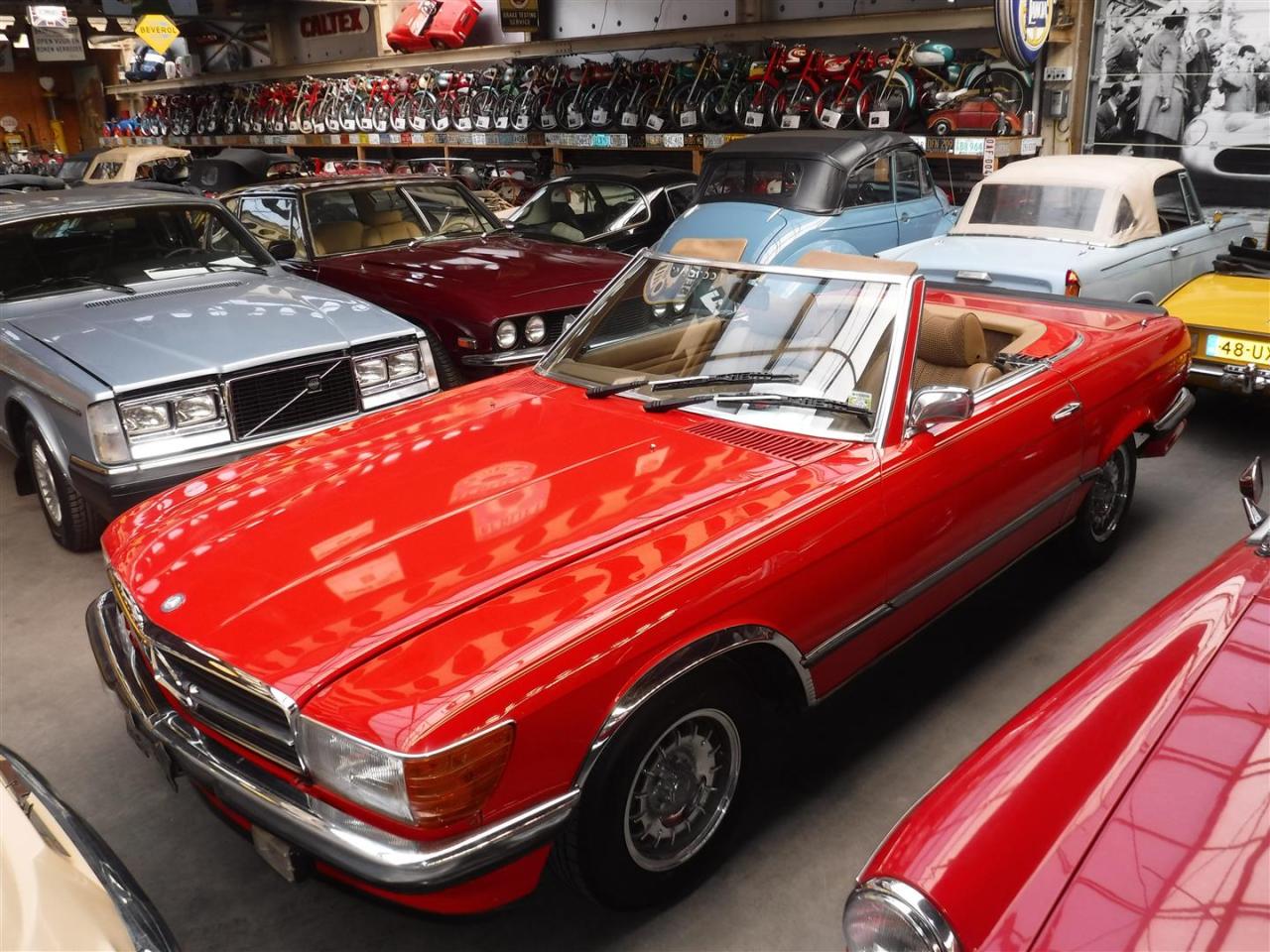 1974 Mercedes - Benz 350SL W107 &#039;&#039;74 red