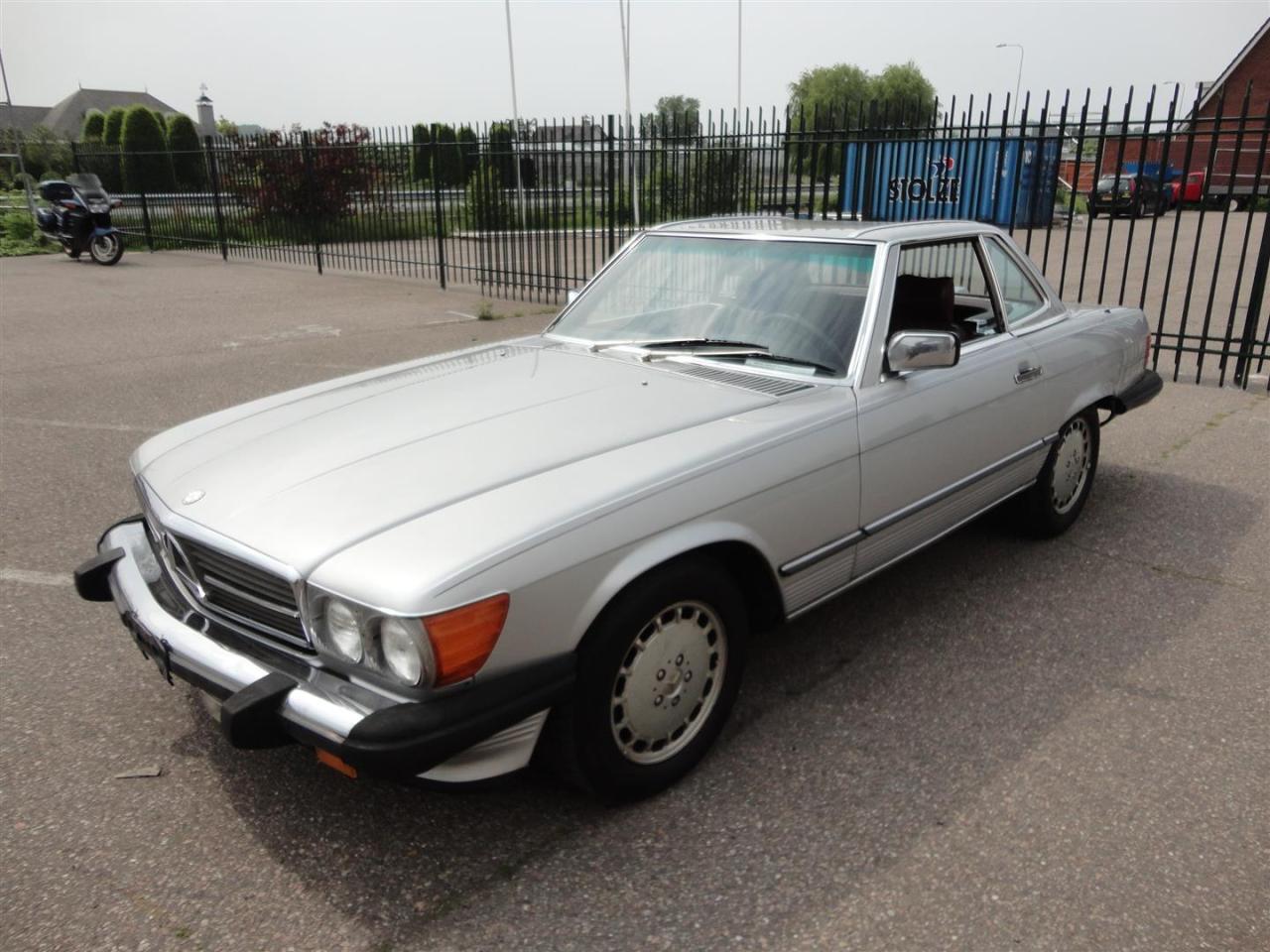 1986 Mercedes - Benz 560SL Roadster