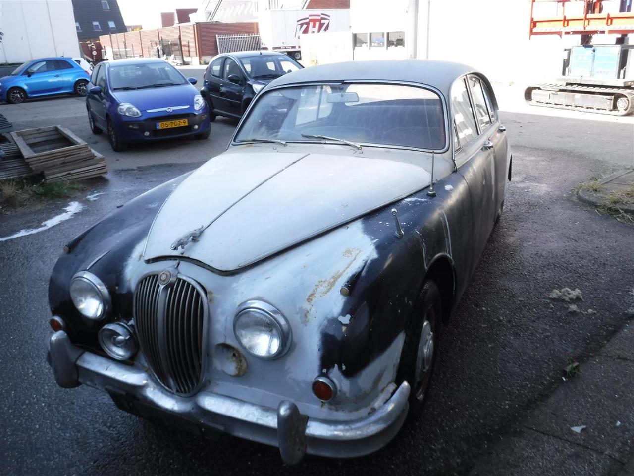 1966 Jaguar MK2 RHD to restore