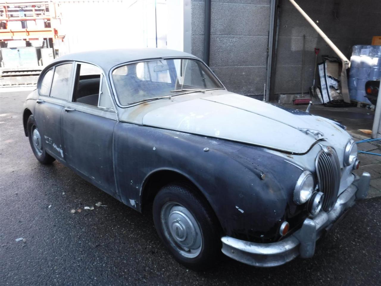 1966 Jaguar MK2 RHD to restore